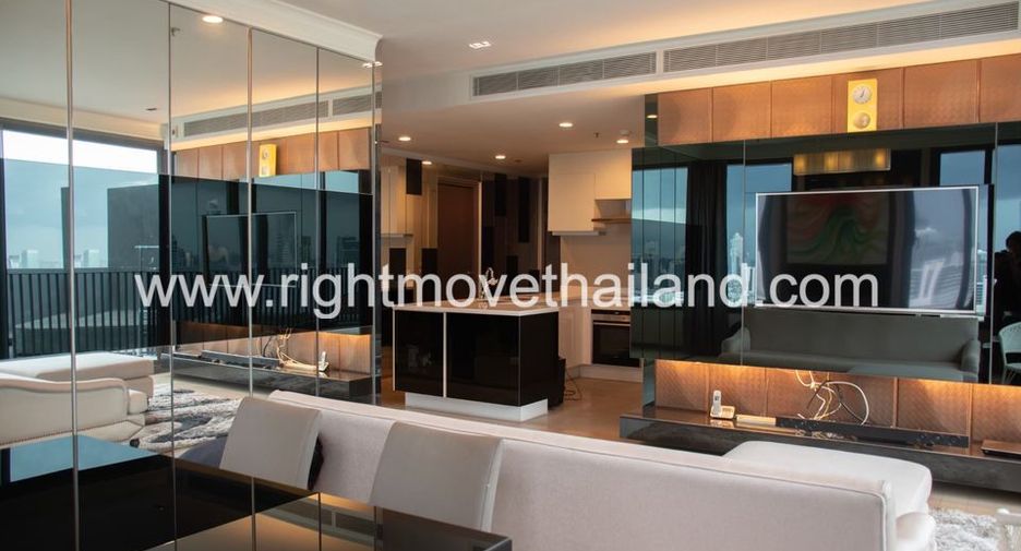 For sale 3 bedrooms condo in Pathum Wan, Bangkok