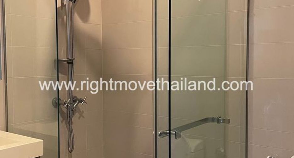 For sale 3 bedrooms condo in Pathum Wan, Bangkok