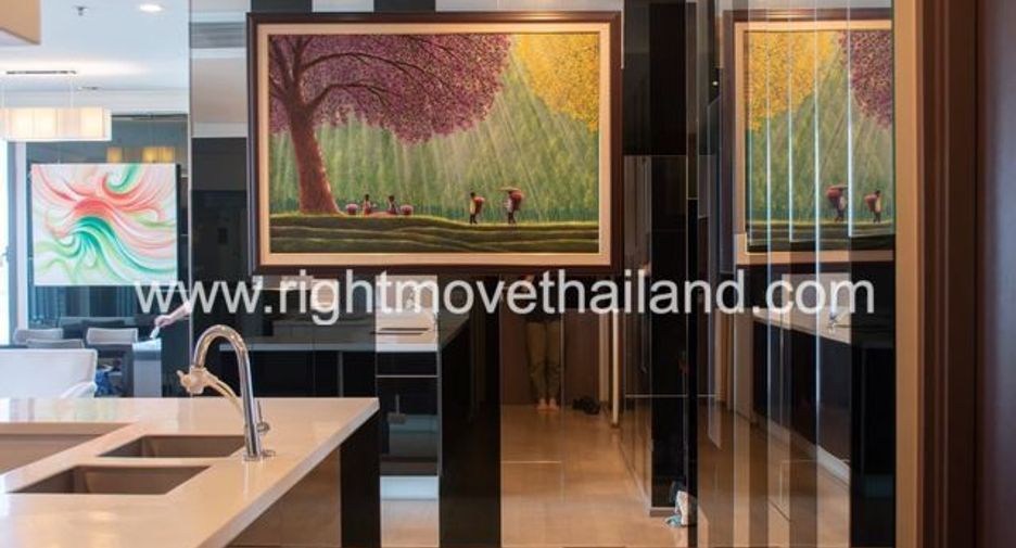 For sale 3 bedrooms condo in Pathum Wan, Bangkok