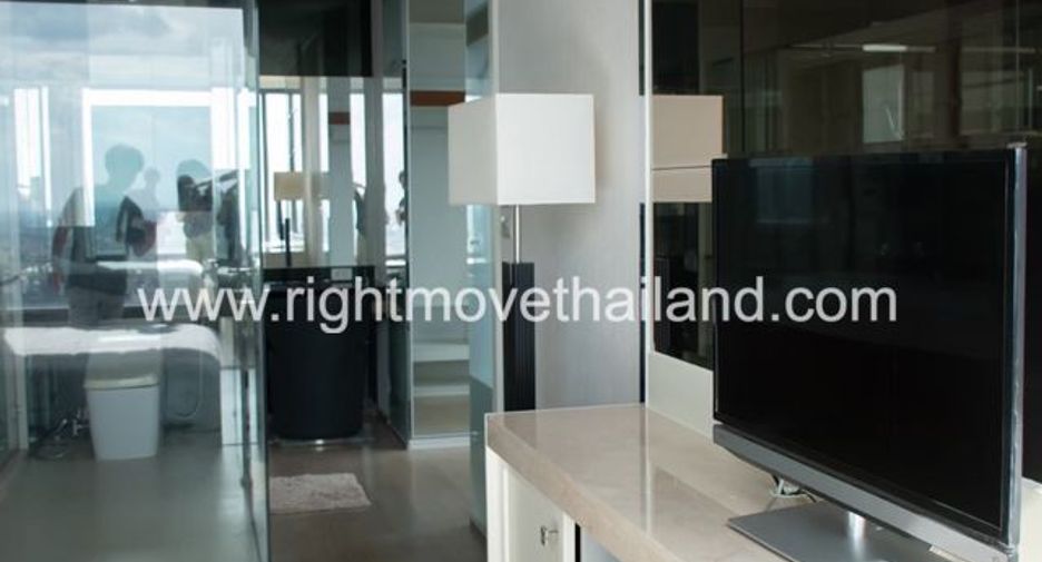 For sale 3 bedrooms condo in Pathum Wan, Bangkok