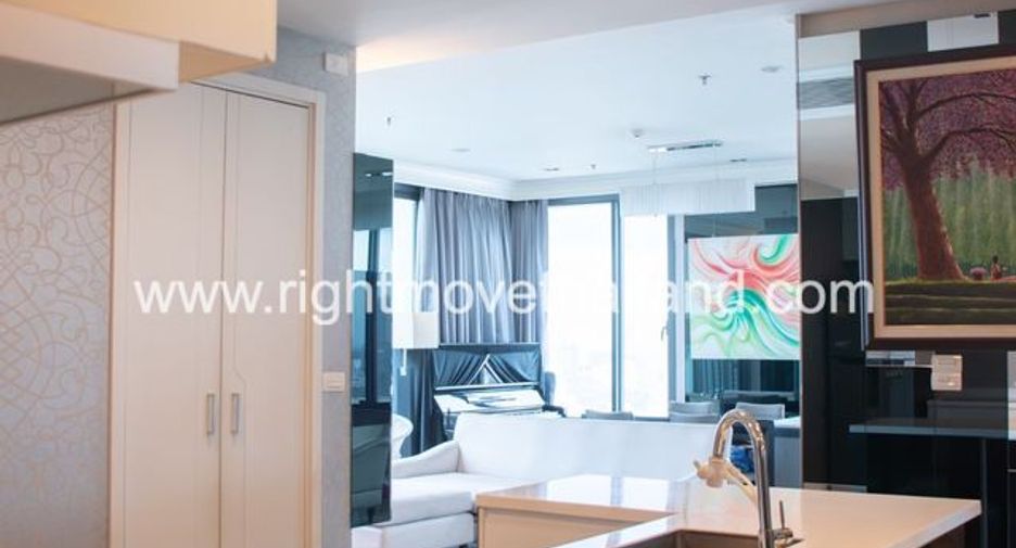 For sale 3 bedrooms condo in Pathum Wan, Bangkok