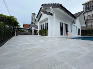 À louer 3 chambres maison à Bang Lamung, Chonburi