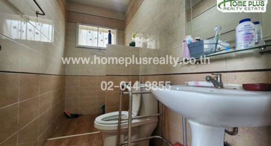 For sale 3 bedrooms house in Khlong Luang, Pathum Thani