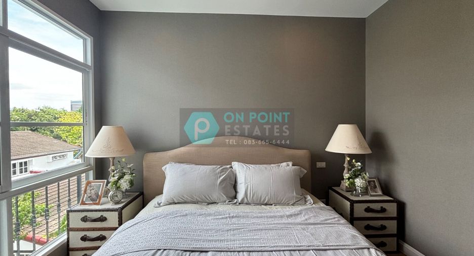 For sale 1 bed condo in Watthana, Bangkok