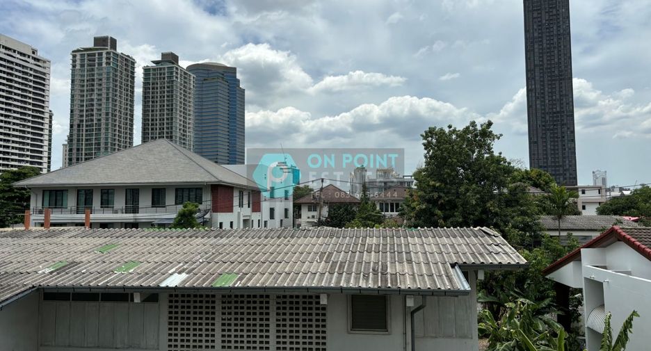 For sale 1 bed condo in Watthana, Bangkok
