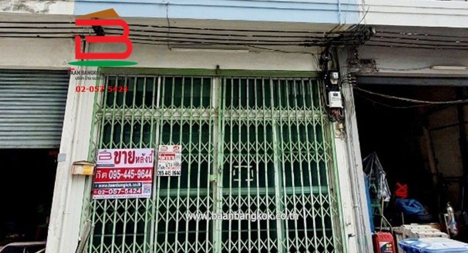 For sale 3 bed retail Space in Don Mueang, Bangkok