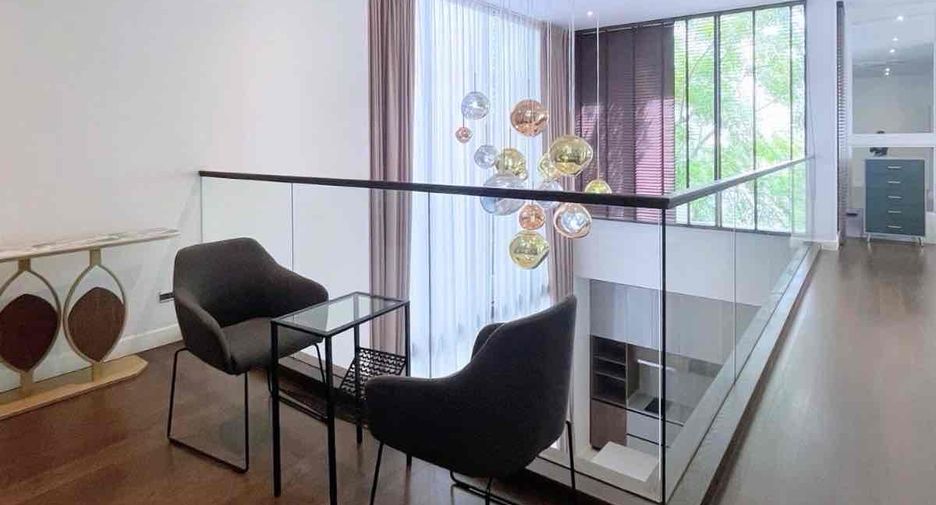 For rent 4 bedrooms house in Bang Kapi, Bangkok