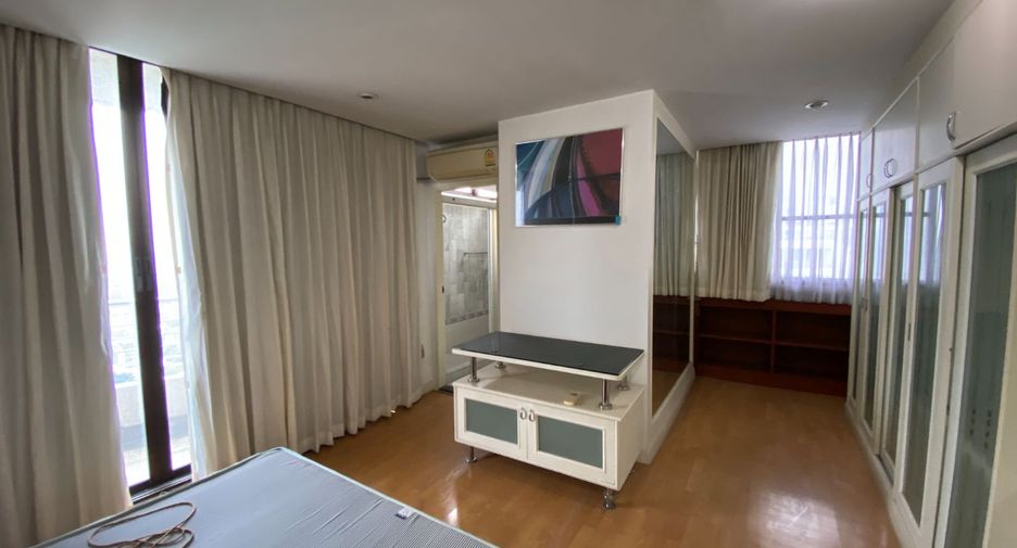 For rent そして for sale 2 ベッドルーム condo in Watthana, Bangkok
