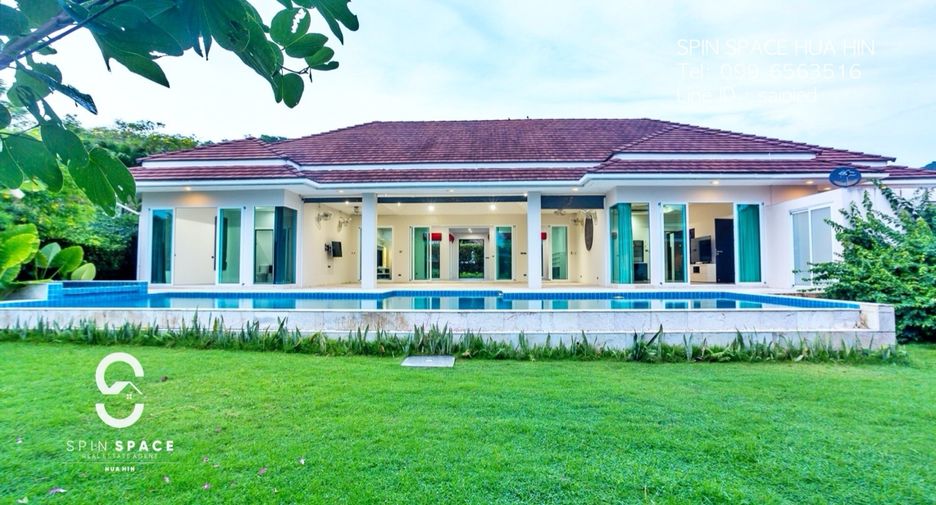 For sale 3 bedrooms villa in Hua Hin, Prachuap Khiri Khan