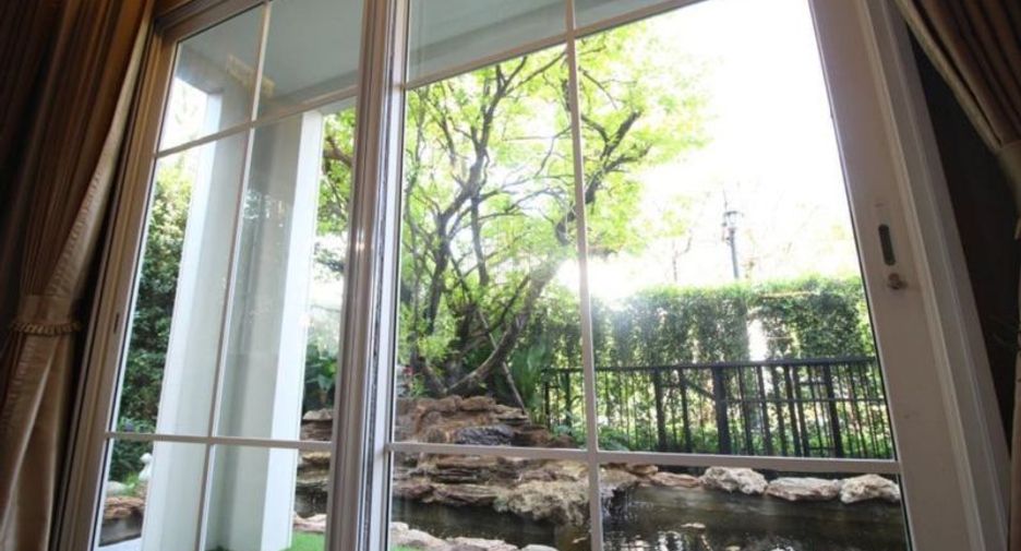 For rent 12 bedrooms retail Space in Bueng Kum, Bangkok