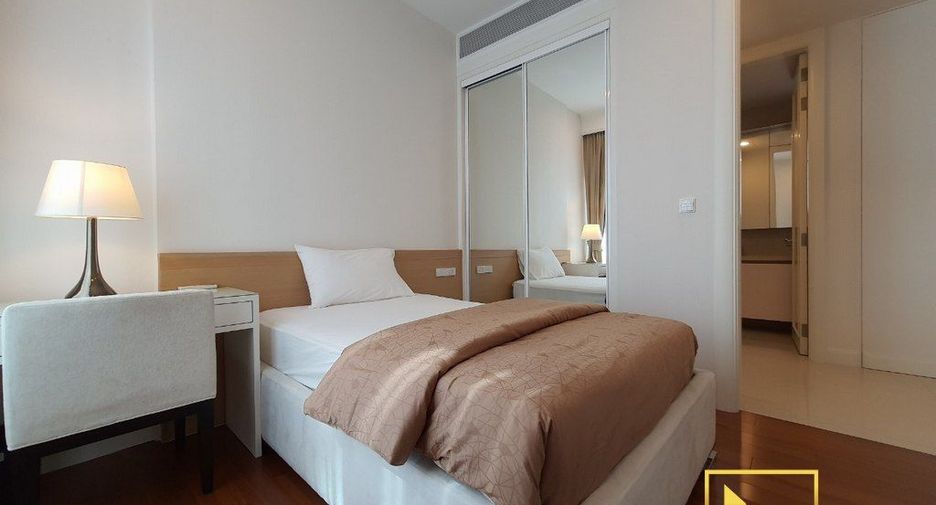 For rent and for sale 2 bed condo in Pathum Wan, Bangkok