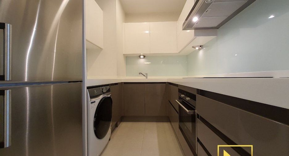 For rent and for sale 2 bed condo in Pathum Wan, Bangkok