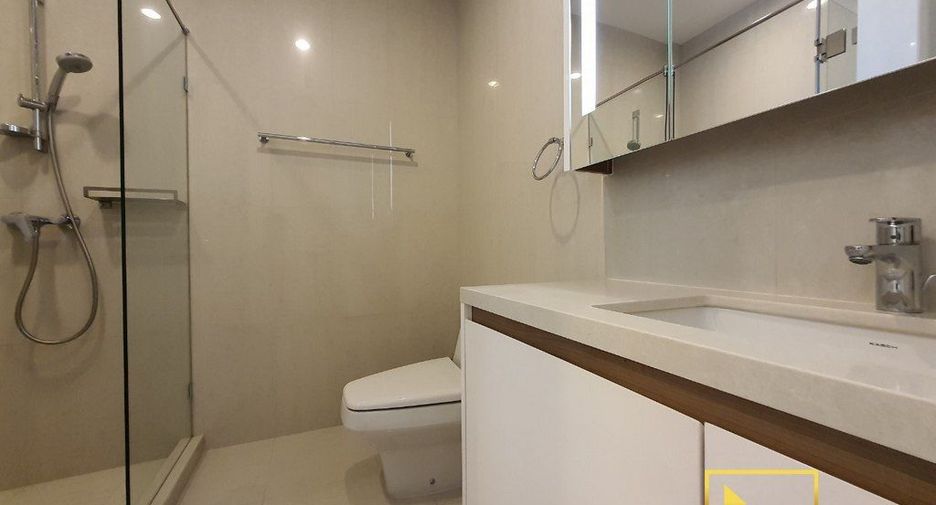 For rent and for sale 2 bed condo in Pathum Wan, Bangkok