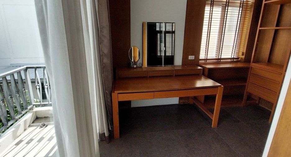 For sale 3 Beds house in Bang Kho Laem, Bangkok