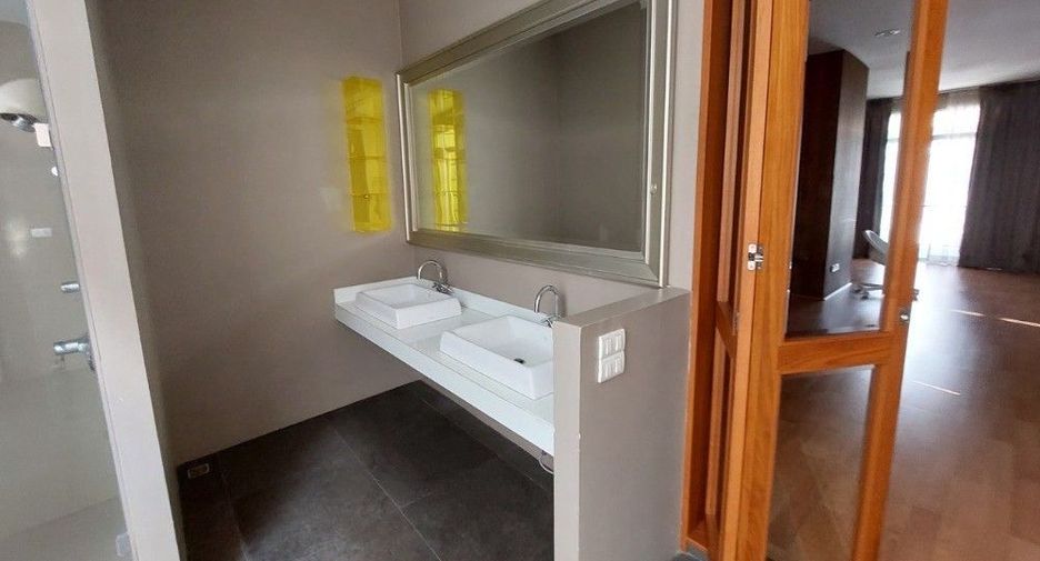 For sale 3 Beds house in Bang Kho Laem, Bangkok