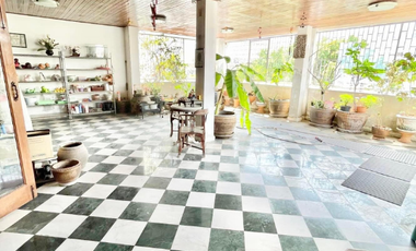 For sale retail Space in Khlong San, Bangkok