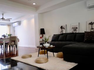 Reihenhaus zur Miete mit 5 Zimmer in Sathon, Bangkok