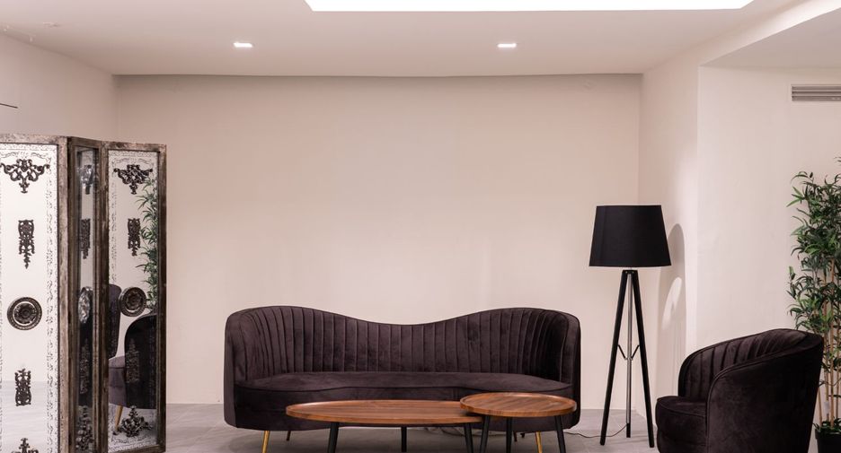 For sale 3 bed office in Khlong Toei, Bangkok