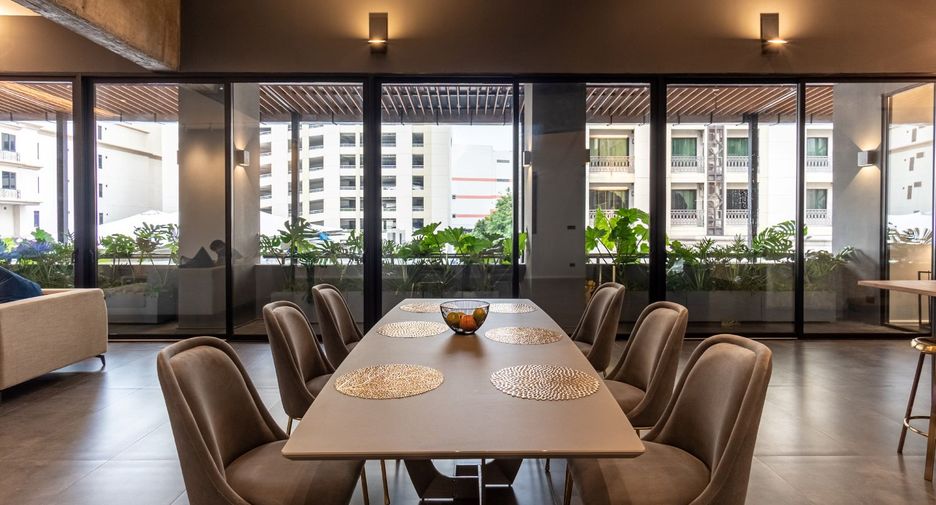 For sale 3 bed office in Khlong Toei, Bangkok