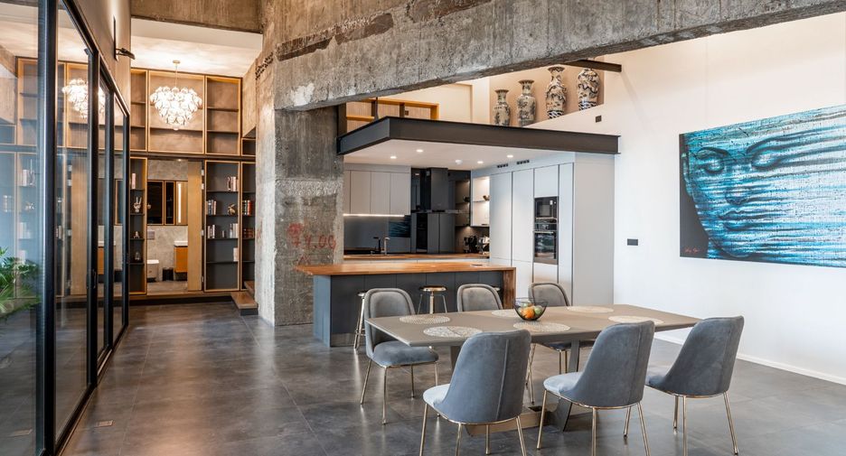 For sale 3 bed office in Khlong Toei, Bangkok