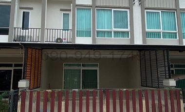 For rent 4 Beds house in Mueang Nonthaburi, Nonthaburi