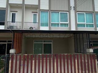 For rent 4 bedrooms house in Mueang Nonthaburi, Nonthaburi