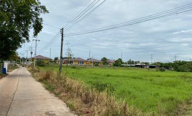 Grundstück zum Kauf in Nong Chang, Uthai Thani