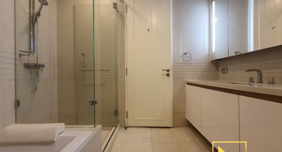 Condo en alquiler de 2 habitaciones en Pathum Wan, Bangkok