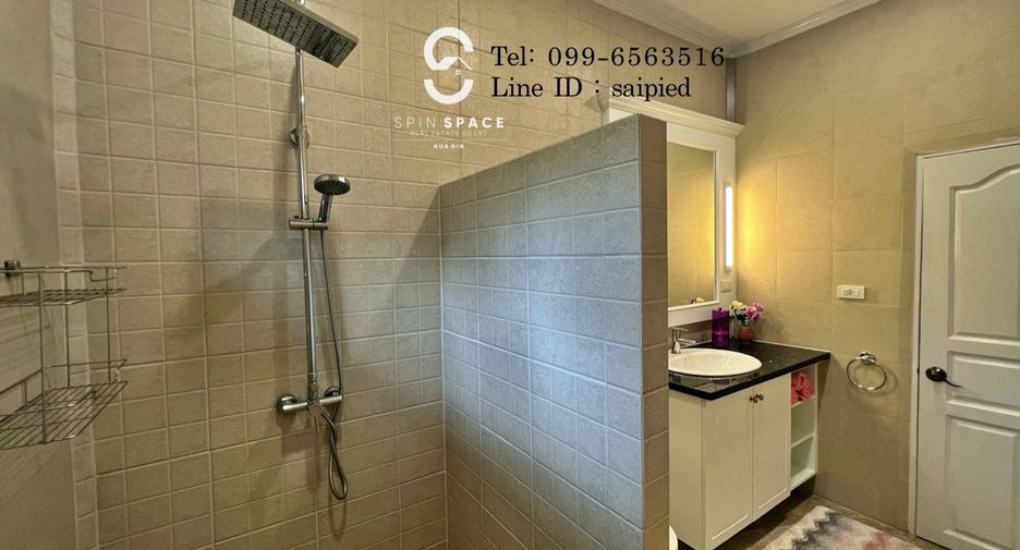For sale 4 bedrooms villa in Hua Hin, Prachuap Khiri Khan