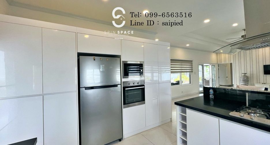 For sale 4 bedrooms villa in Hua Hin, Prachuap Khiri Khan