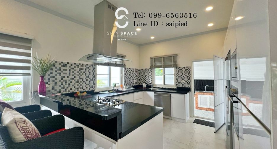 For sale 4 bedrooms villa in Hua Hin, Prachuap Khiri Khan