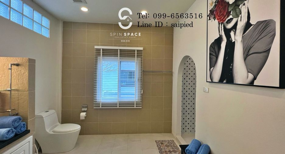 For sale 4 bedrooms villa in Hua Hin, Prachuap Khiri Khan