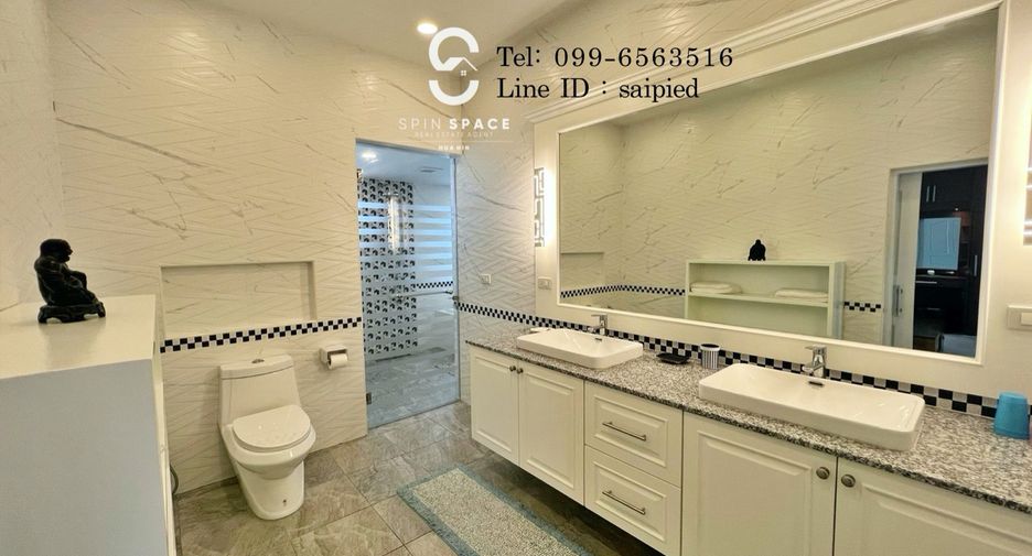 For sale 4 bedrooms villa in Hua Hin, Prachuap Khiri Khan
