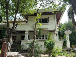 For sale 5 Beds villa in Prawet, Bangkok