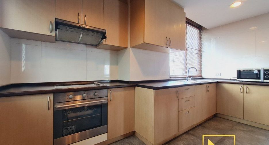 Condo en alquiler de 2 habitaciones en Khlong Toei, Bangkok