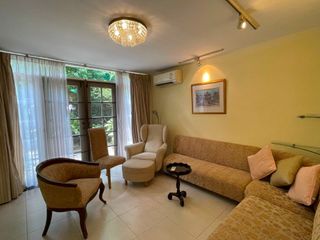 For rent 2 bedrooms house in Phaya Thai, Bangkok