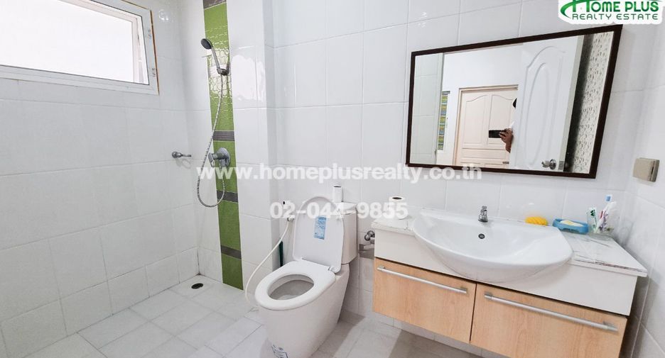 À vendre 3 chambres appartement à Khan Na Yao, Bangkok