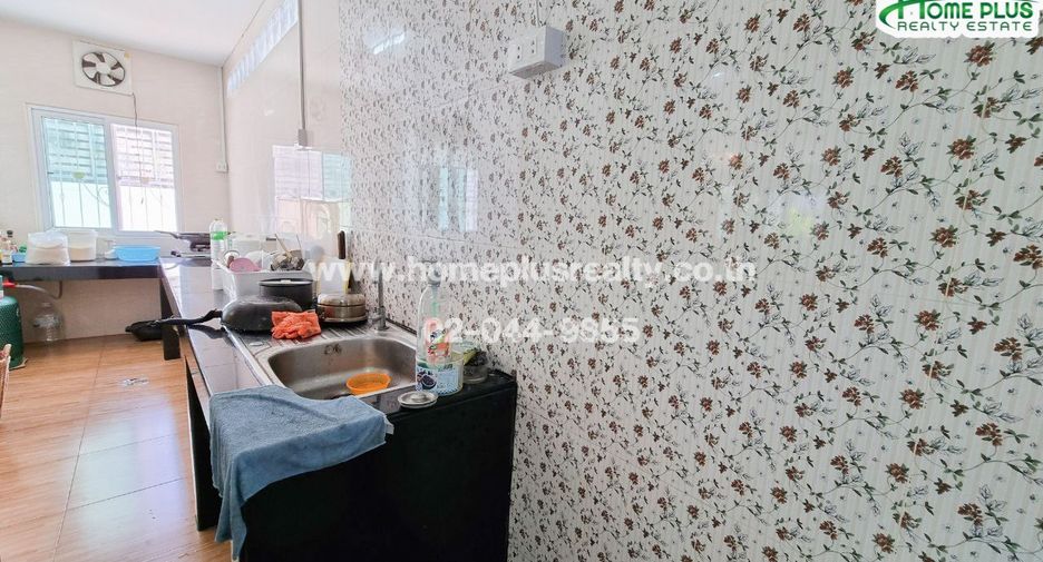 À vendre 3 chambres appartement à Khan Na Yao, Bangkok