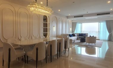 For sale 4 Beds condo in Yan Nawa, Bangkok