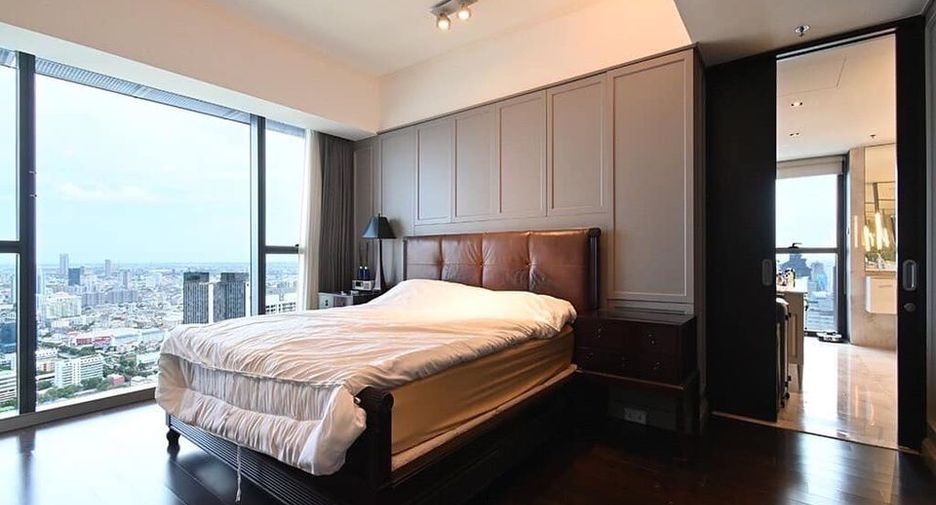 À louer 4 chambres condo à Sathon, Bangkok