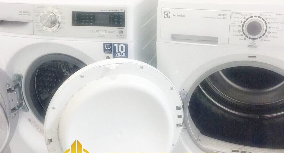 For rent 4 bedrooms condo in Bang Rak, Bangkok