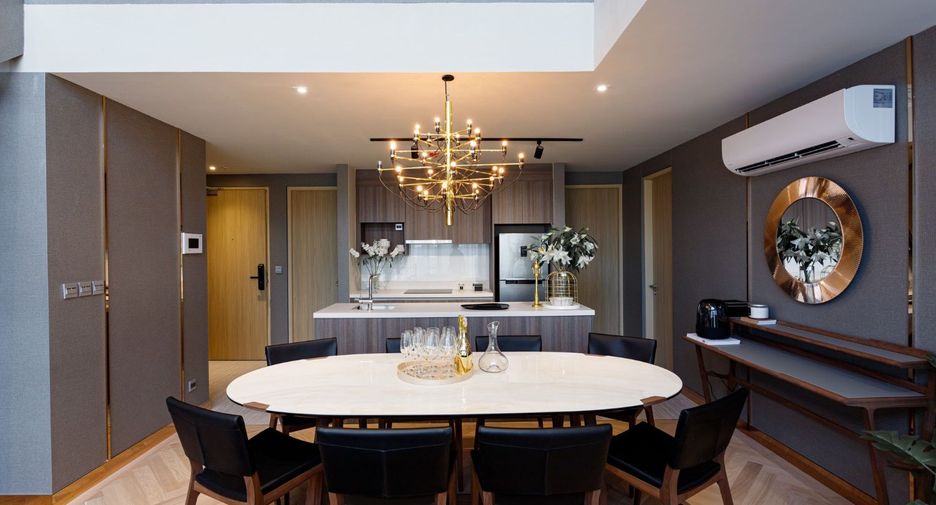 Condo en venta de 4 habitaciones en Watthana, Bangkok