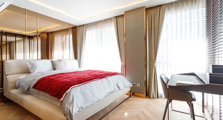 Condo en venta de 4 habitaciones en Watthana, Bangkok