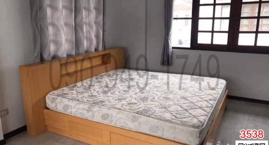 For rent 3 bedrooms house in Phra Nakhon, Bangkok