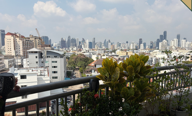 For sale 2 bedrooms condo in Watthana, Bangkok