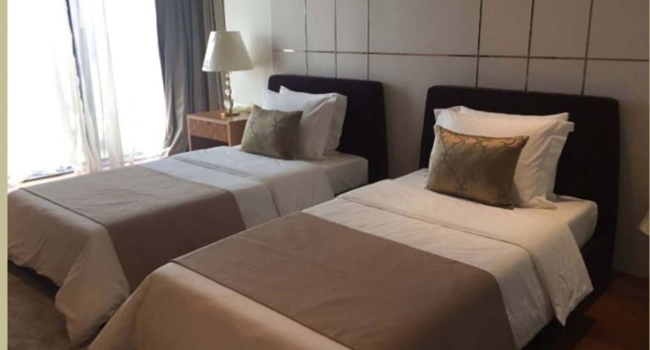 For rent and for sale 3 bedrooms condo in Pathum Wan, Bangkok