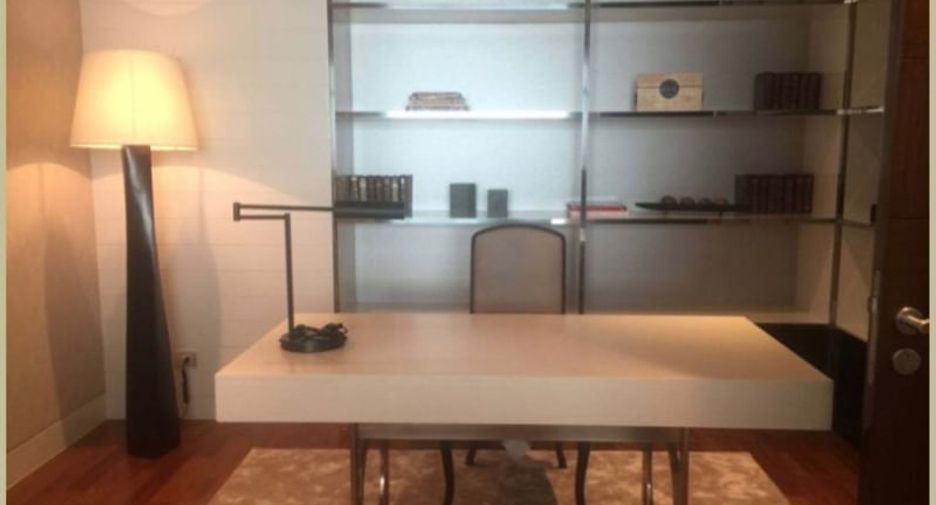For rent and for sale 3 bedrooms condo in Pathum Wan, Bangkok