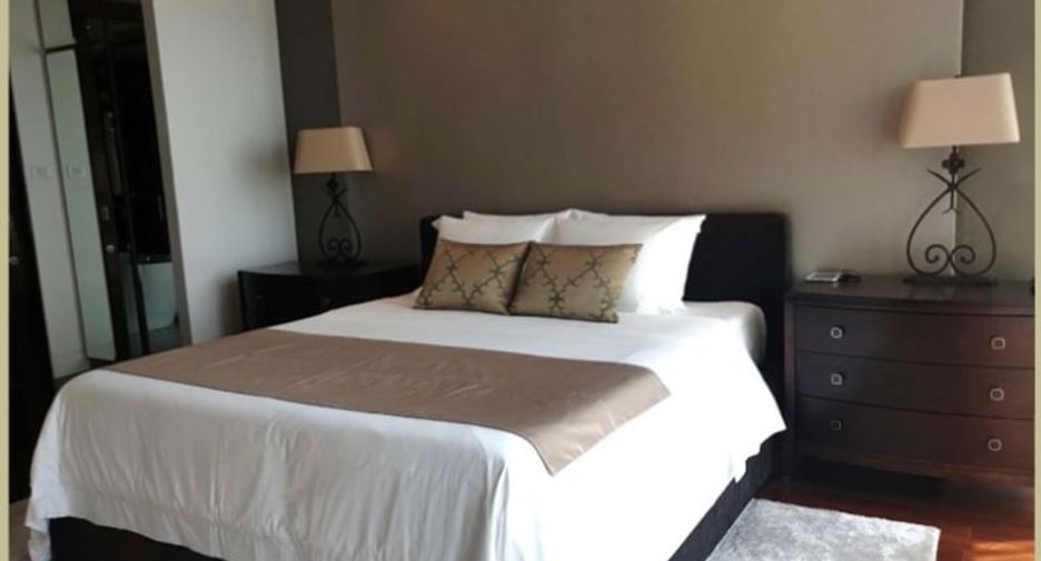 For rent and for sale 3 bedrooms condo in Pathum Wan, Bangkok