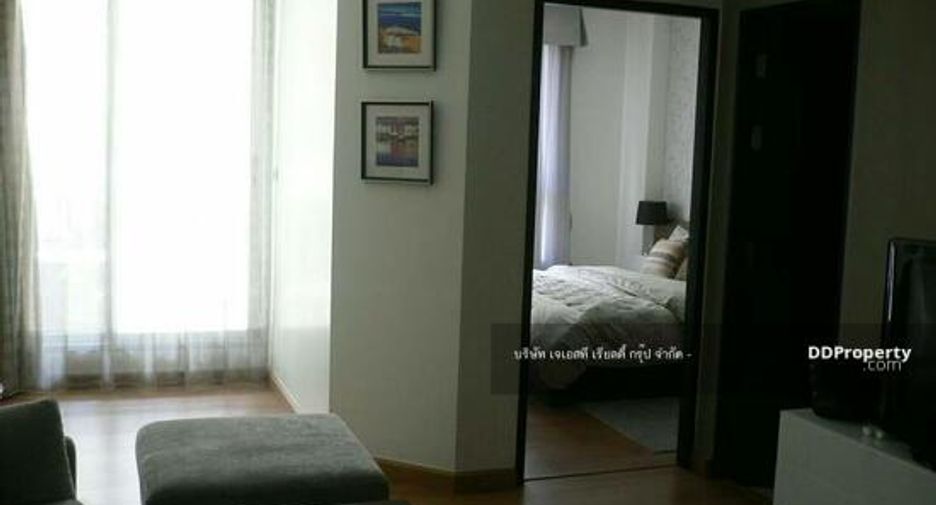 For sale 1 bed condo in Khlong Toei, Bangkok