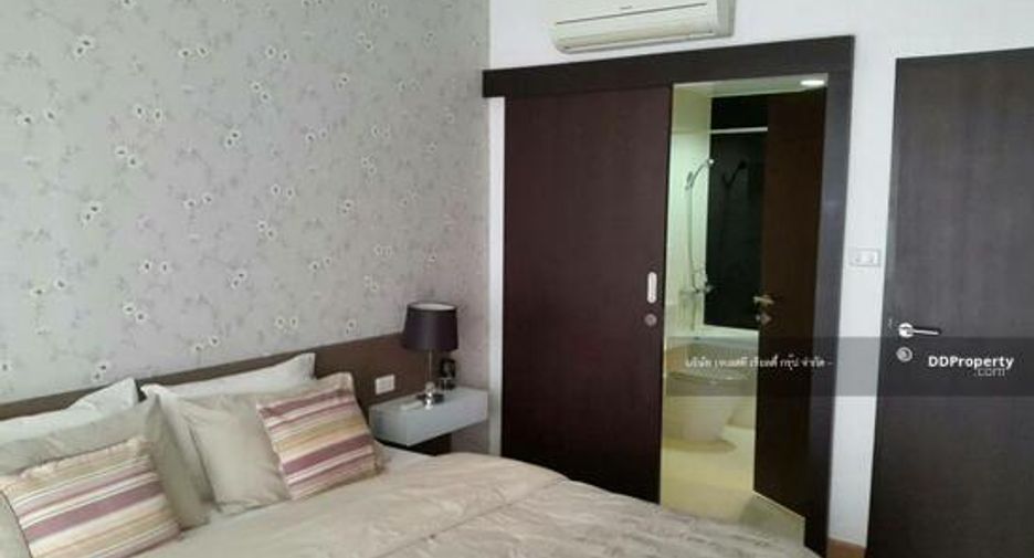 For sale 1 bed condo in Khlong Toei, Bangkok